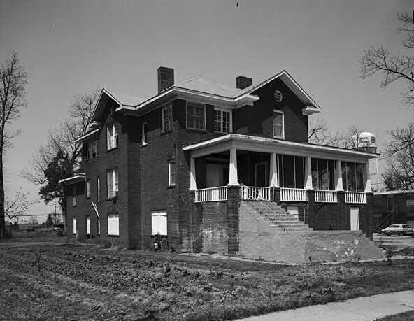 Photograph of Isaiah Thornton Montgomery House