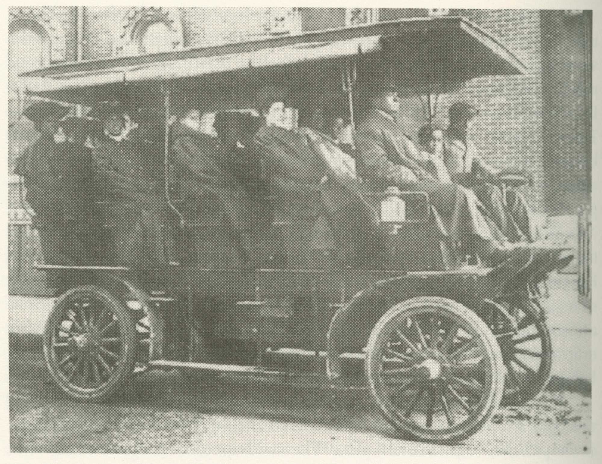 Photograph of Bus Operated by Union Transportation Company