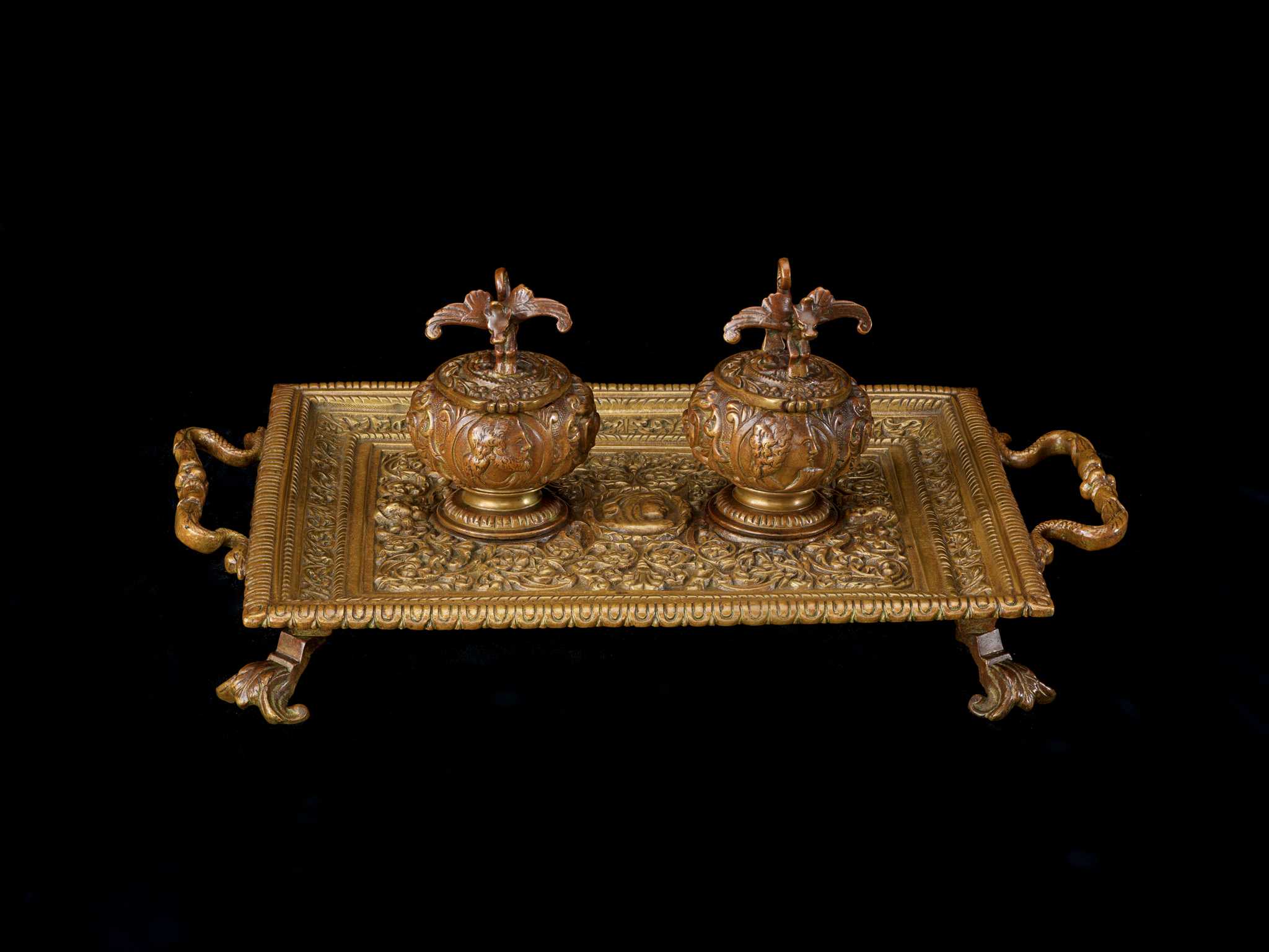 Photograph of inkwell used by Abraham Lincoln to draft the Emancipation Proclamation