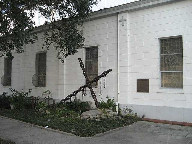 Photograph of the Tomb of the Unknown Slave