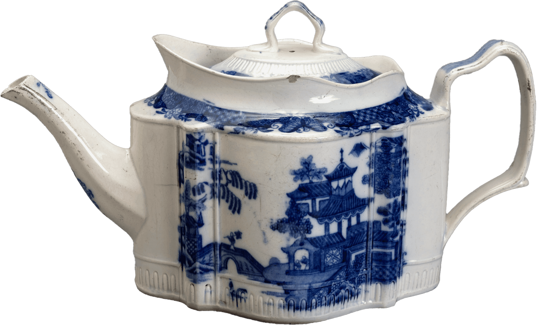 Photograph of tea pot and lid