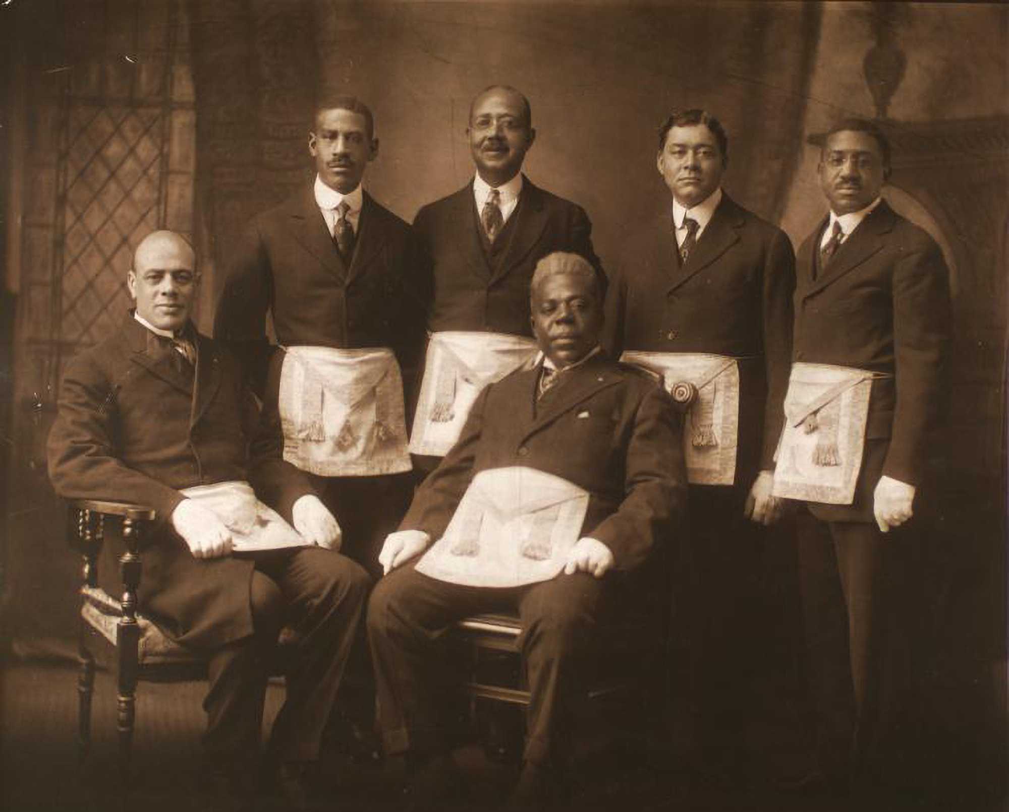Photograph of Harry A. Williamson and five fellow members of the Carthaginian Lodge no. 47